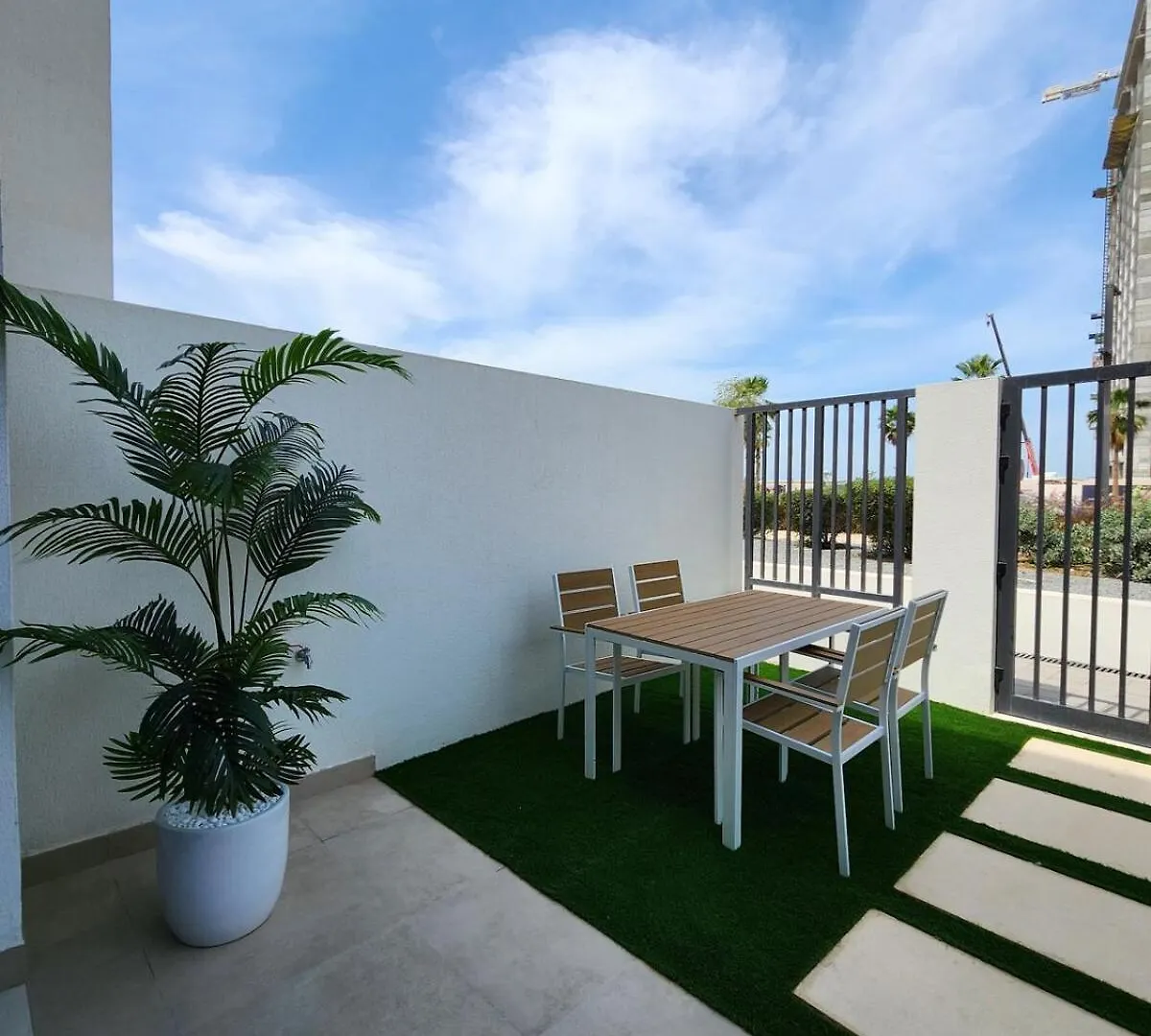 Apartment Nasma Luxury Stays - Lakeside Retreat, Stylish & Cozy Villa Stay Ras al-Khaimah