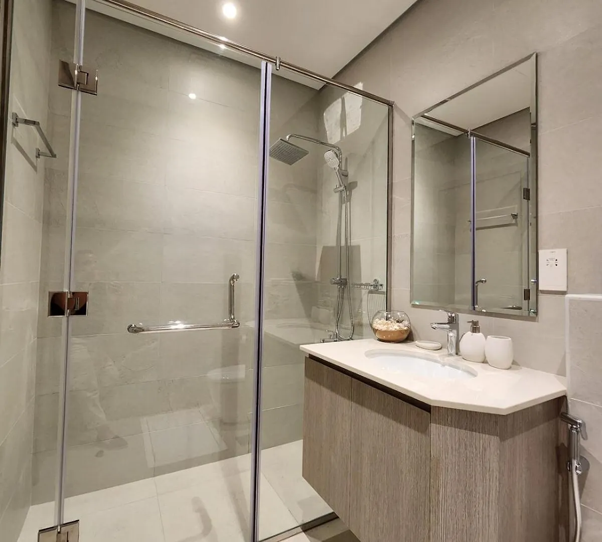 Apartment Nasma Luxury Stays - Lakeside Retreat, Stylish & Cozy Villa Stay Ras al-Khaimah