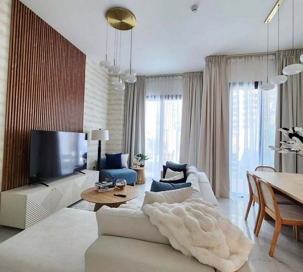 Nasma Luxury Stays - Lakeside Retreat, Stylish & Cozy Villa Stay Ras al-Khaimah Apartment