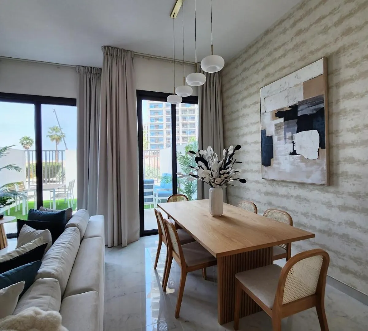 Nasma Luxury Stays - Lakeside Retreat, Stylish & Cozy Villa Stay Ras al-Khaimah