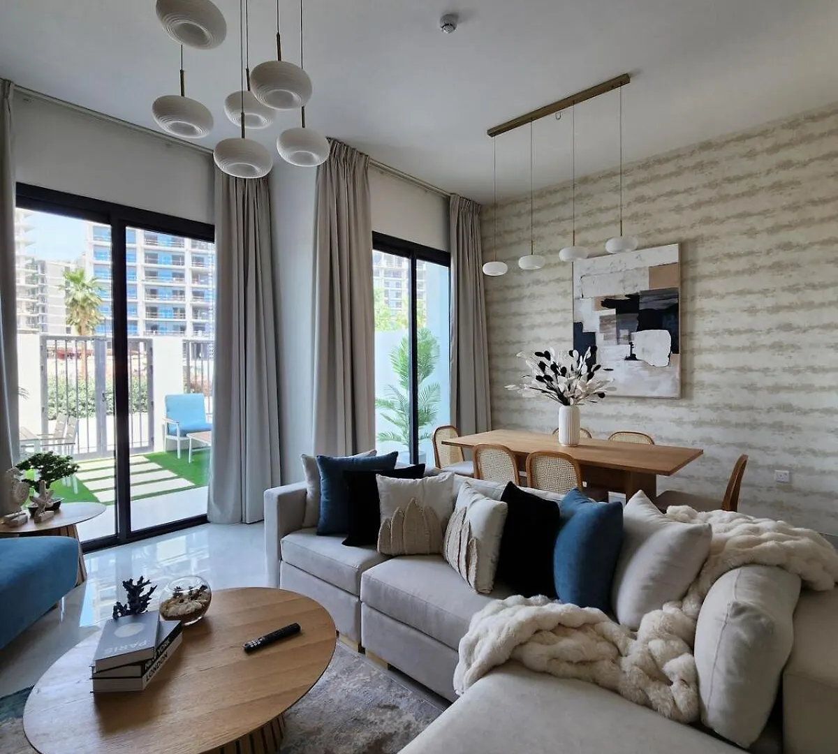 Nasma Luxury Stays - Lakeside Retreat, Stylish & Cozy Villa Stay Ras al-Khaimah