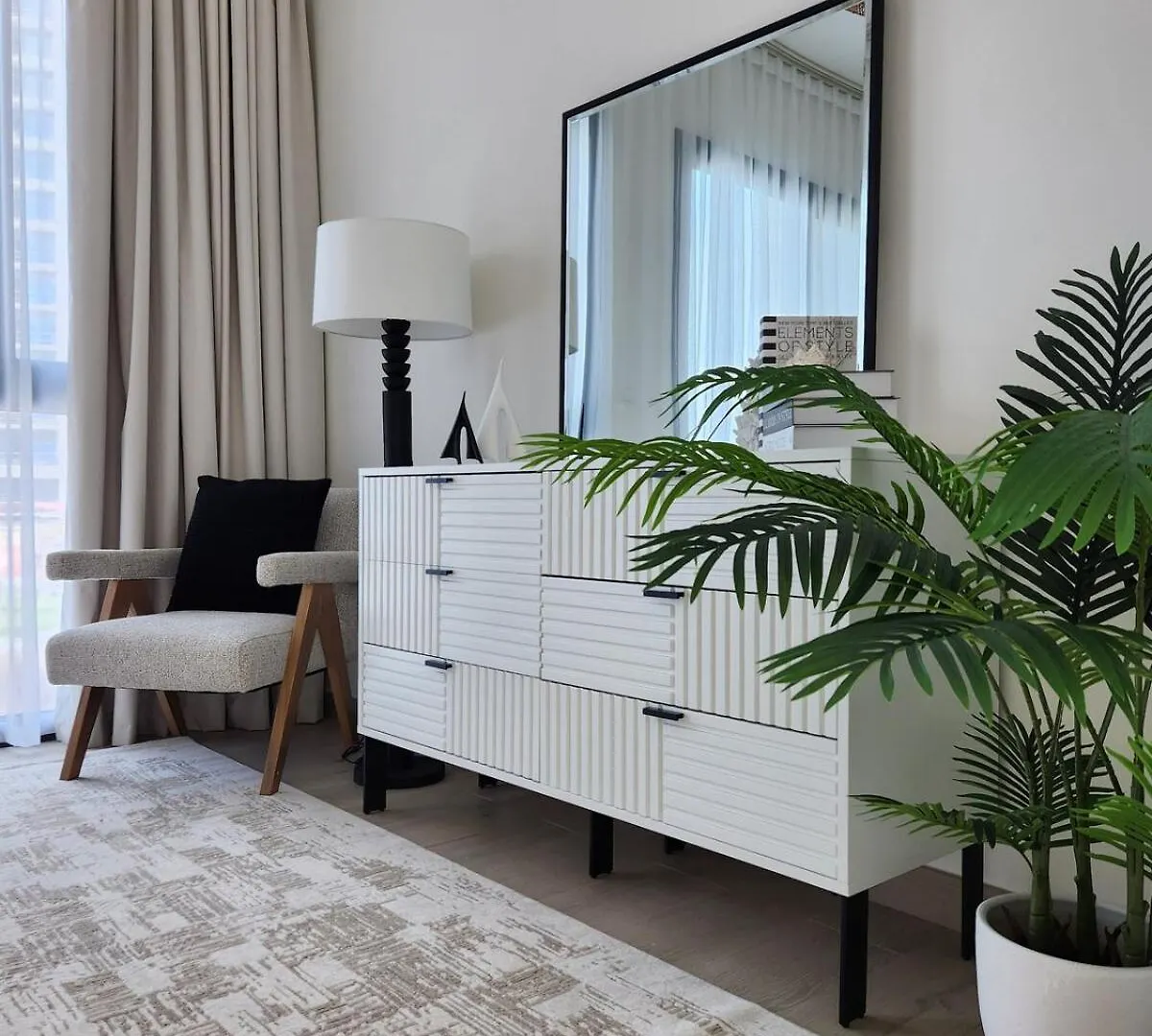 Nasma Luxury Stays - Lakeside Retreat, Stylish & Cozy Villa Stay Ras al-Khaimah Apartment