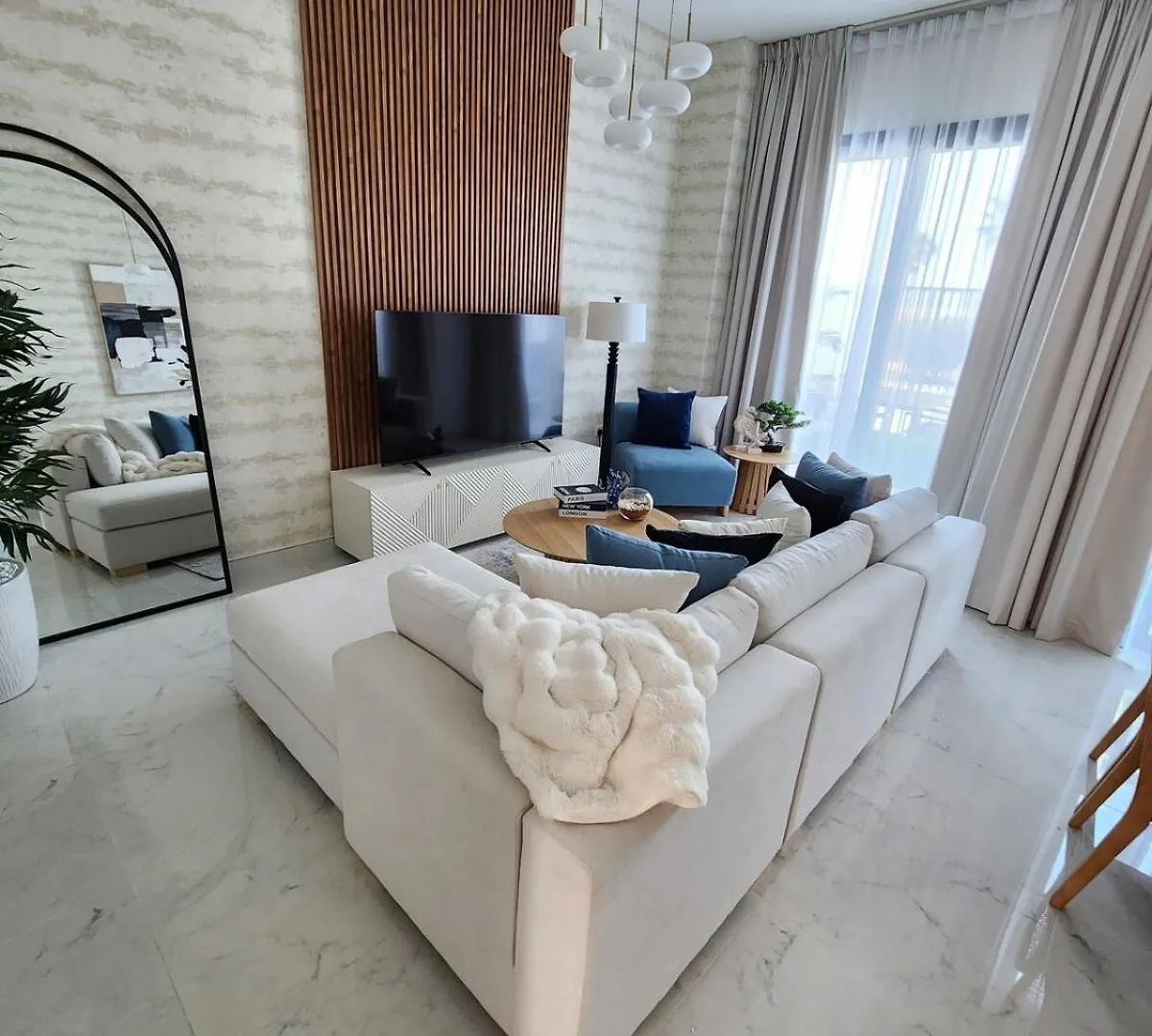 Nasma Luxury Stays - Lakeside Retreat, Stylish & Cozy Villa Stay Ras al-Khaimah Apartment