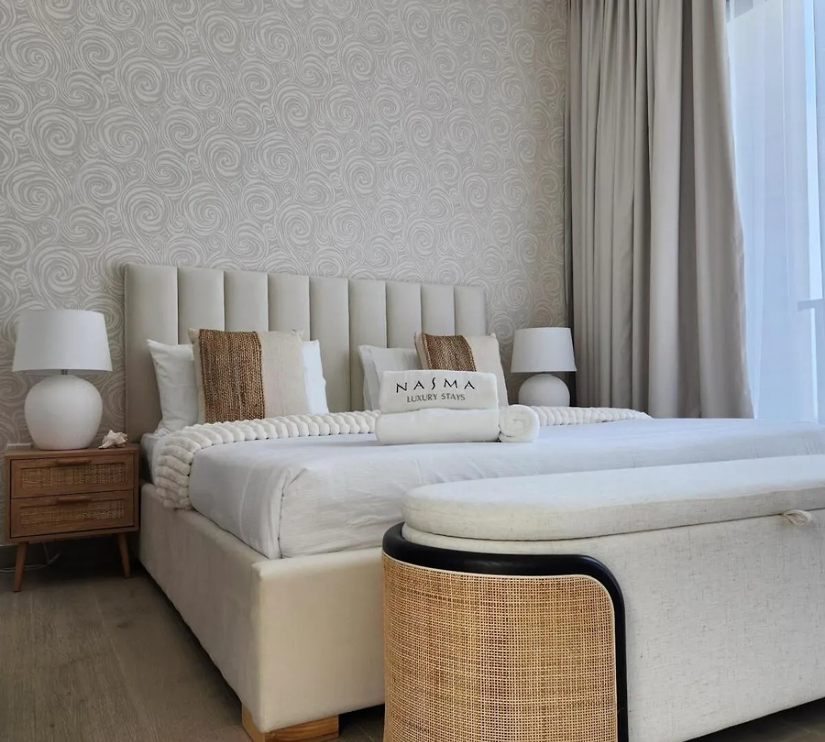 Nasma Luxury Stays - Lakeside Retreat, Stylish & Cozy Villa Stay Ras al-Khaimah Apartment