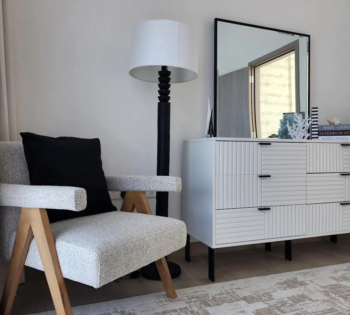 Nasma Luxury Stays - Lakeside Retreat, Stylish & Cozy Villa Stay Ras al-Khaimah