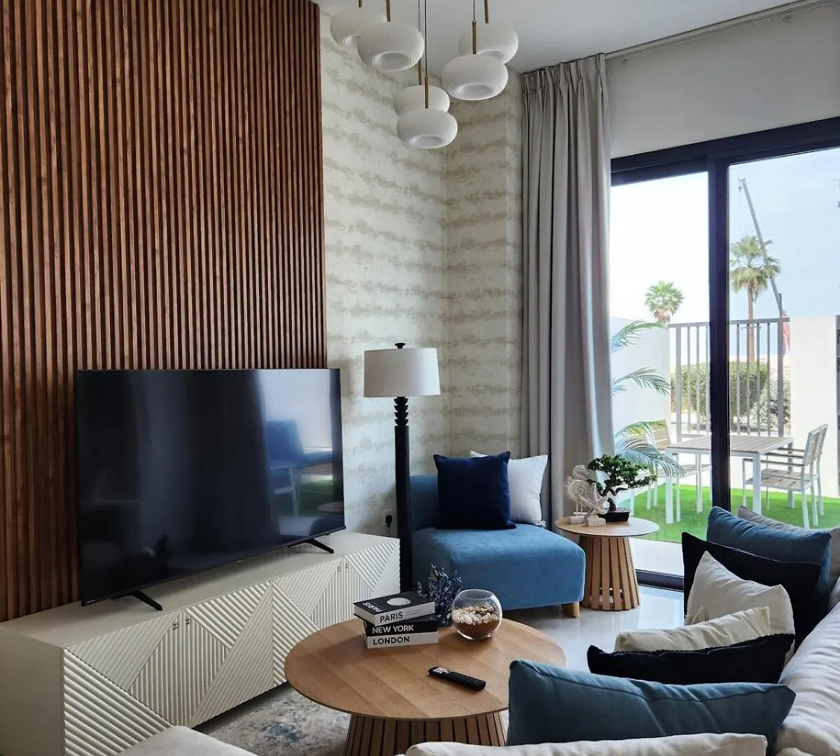 Apartment Nasma Luxury Stays - Lakeside Retreat, Stylish & Cozy Villa Stay Ras al-Khaimah