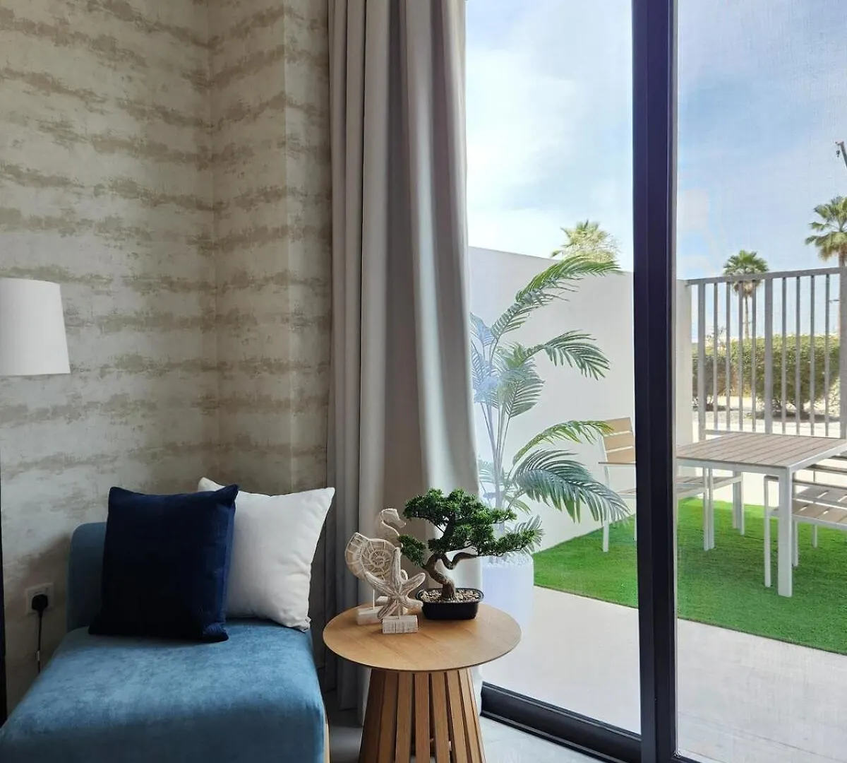 Apartment Nasma Luxury Stays - Lakeside Retreat, Stylish & Cozy Villa Stay Ras al-Khaimah